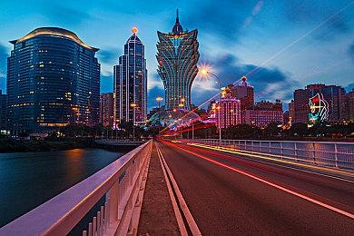 《潜行者2》基准测试视频 锐龙7 9800X3D被榨干